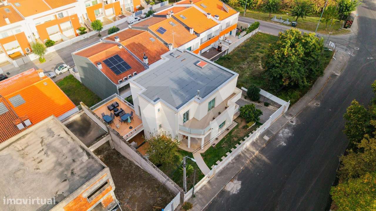 Moradia T4 Unifamiliar em São Pedro d´Este - Braga - Grande imagem: 2/48