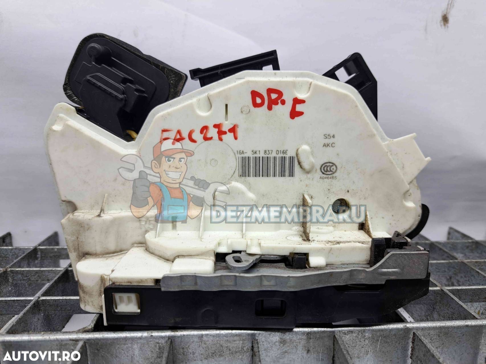 Broasca usa dreapta fata Volkswagen Golf 7 Variant (BA5) [Fabr 2014-prezent] 5K1837016E - 1