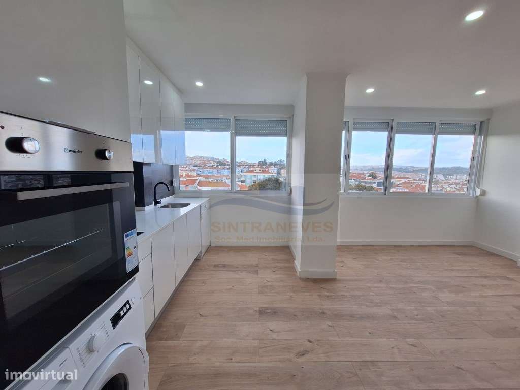 T4 totalmente remodelado, na Damaia - Grande imagem: 5/21