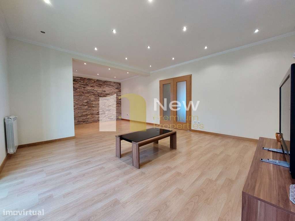 Moradia T4 em Casal dos Matos - Leiria. - Grande imagem: 4/55