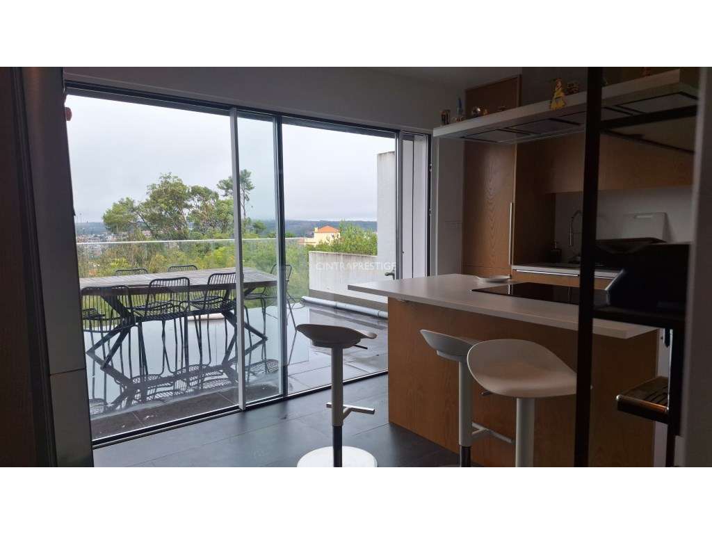 Moradia T5 Remodelada com Painéis Fotovoltaicos - Monte Santos, Sintra-12