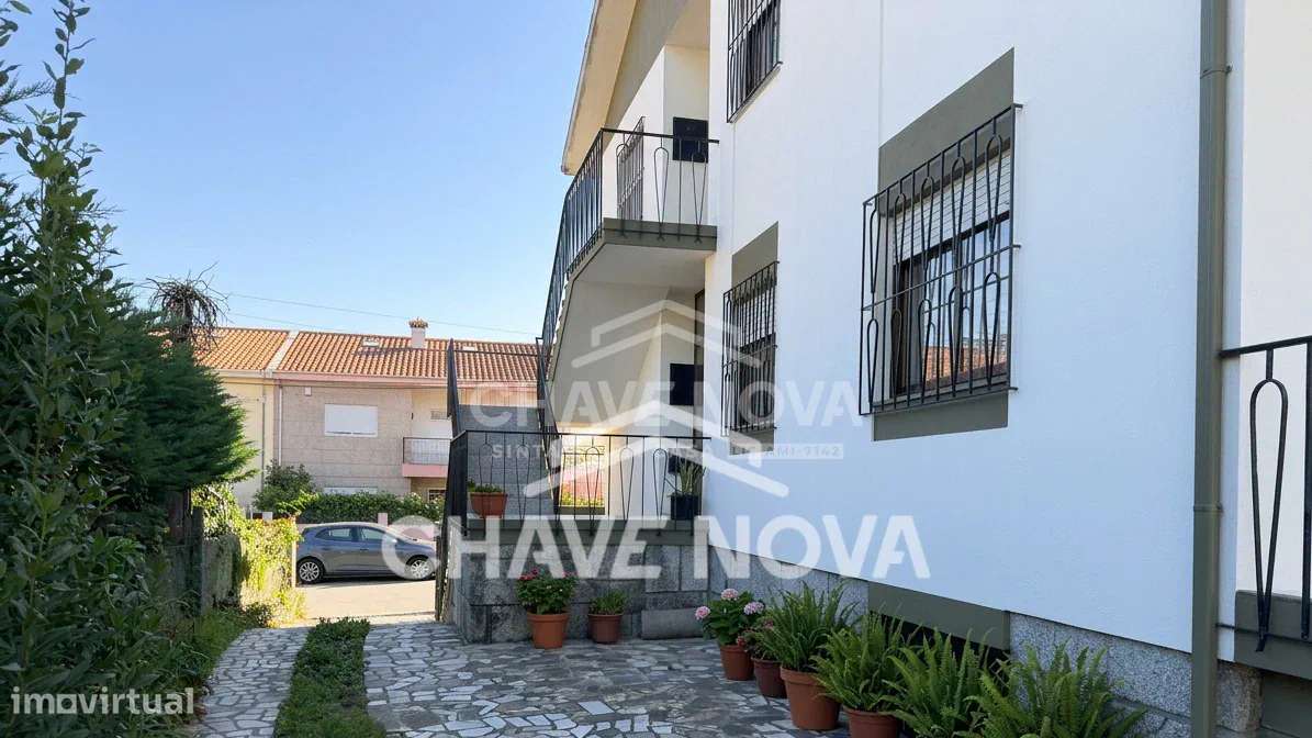 Andar Moradia V2+1 c/ Garagem em Canidelo-8