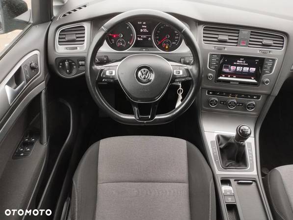 Volkswagen Golf 1.6 TDI BlueMotion Technology Comfortline - 13