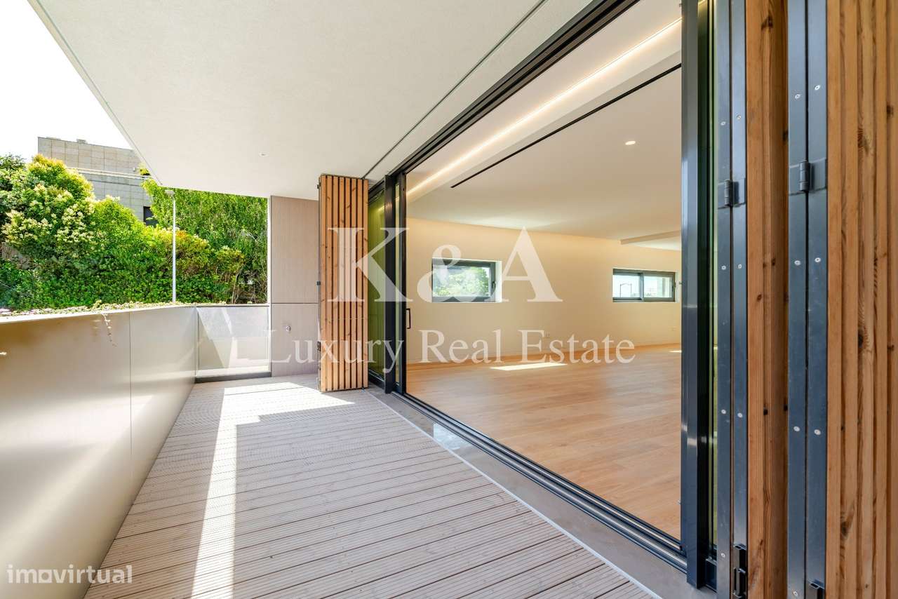 Penthouse T4+1 na Foz com piscina e Vista Mar-5