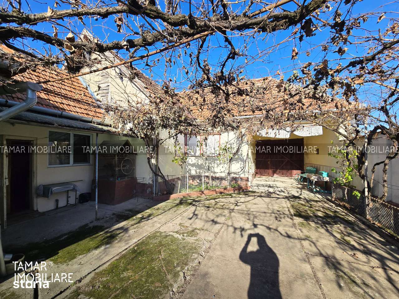 Casă 4 camere cu Teren de 1415 mp-1