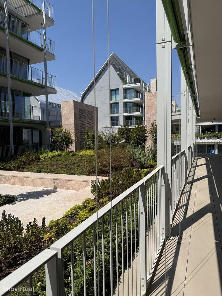 Exclusivo T4 no Prata Riverside Village-31