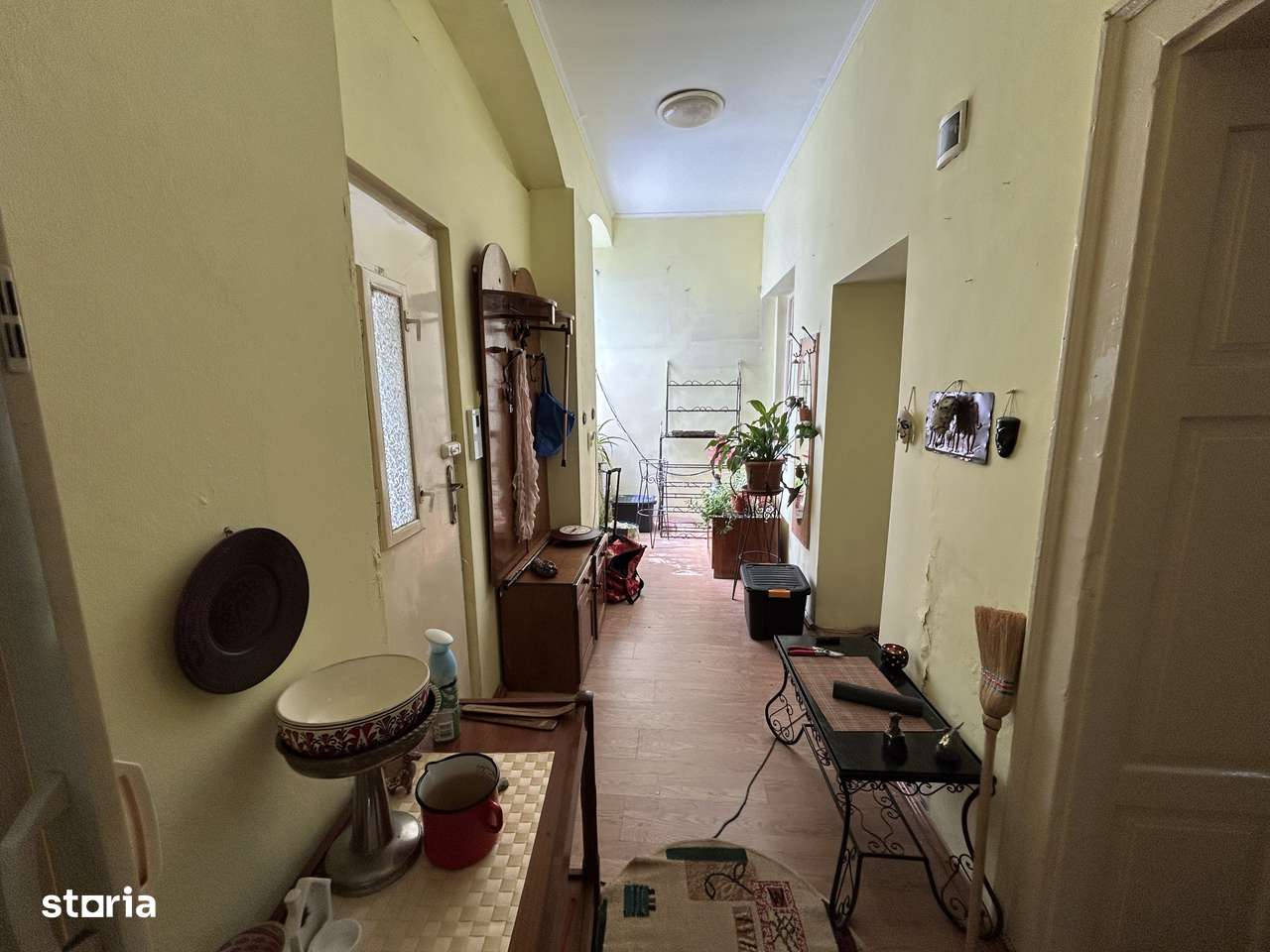 Vand apart.2 camere central,str.Cozia,langa biserica Evrei,st.114 mp. - Imagine principală: 3/12