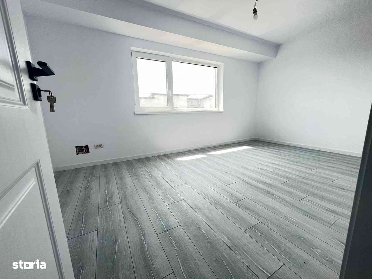 Casă triplex in Valea Lupului,  jud Iași. - Imagine principală: 4/9