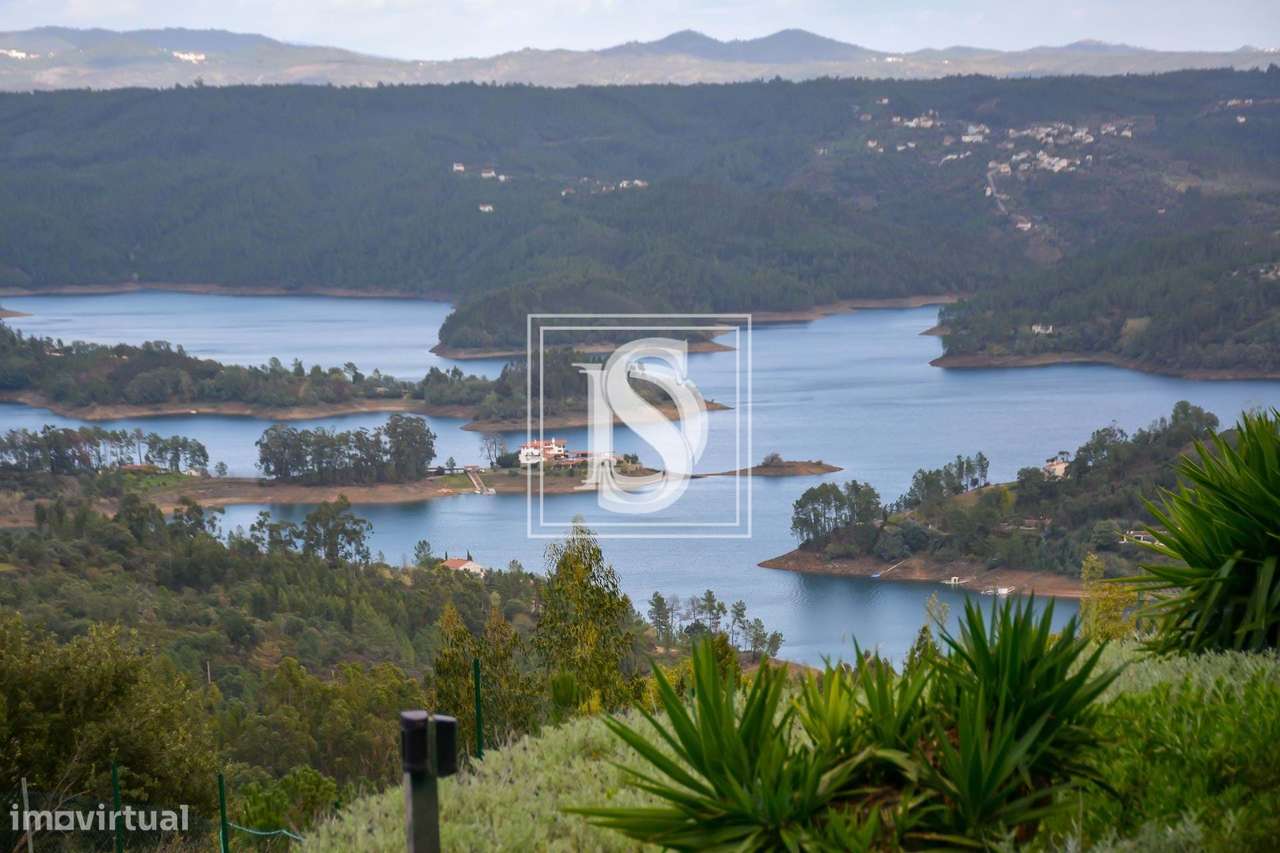 Terreno em UDF de Serra e Junceira-13