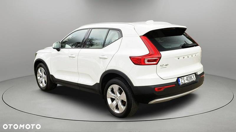 Volvo XC 40 T3 Momentum - 5