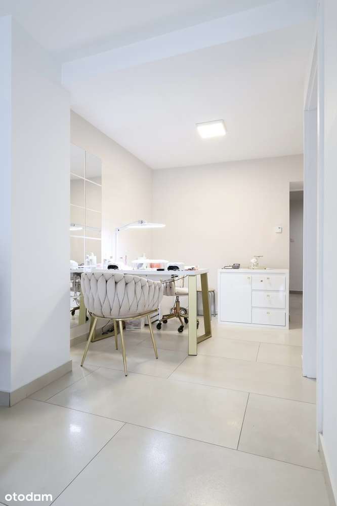 Lokal 60 m² w Centrum Pleszewa pod usługi, biuro - Pełny obrazek: 2/20