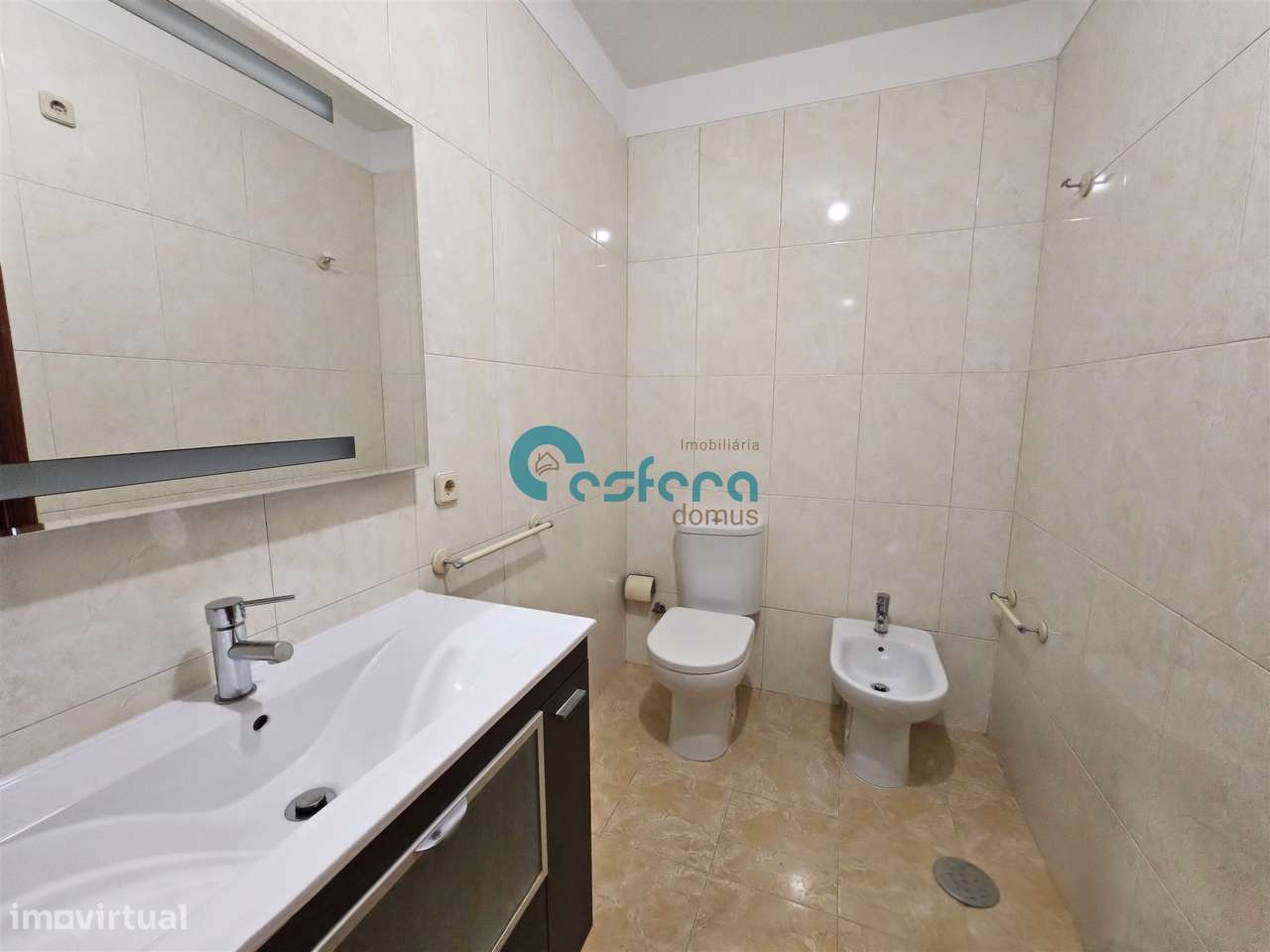 Apartamento T3 c/garagem e elevador, Porto, Porto / Venda / 259000 / R-10