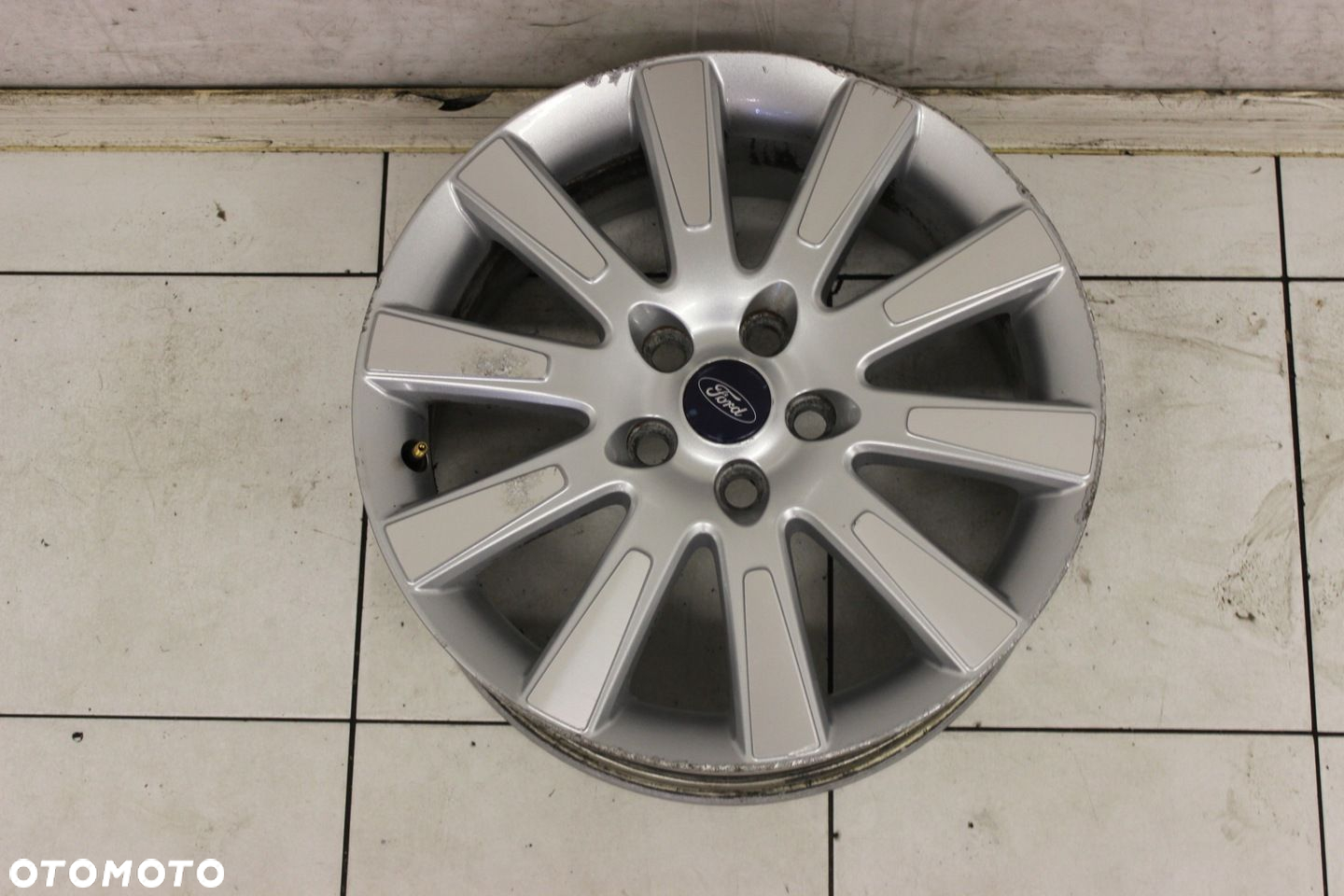 FELGI ALUMINIOWE FORD FOCUS 17" 7J ET50 5x108 - 4