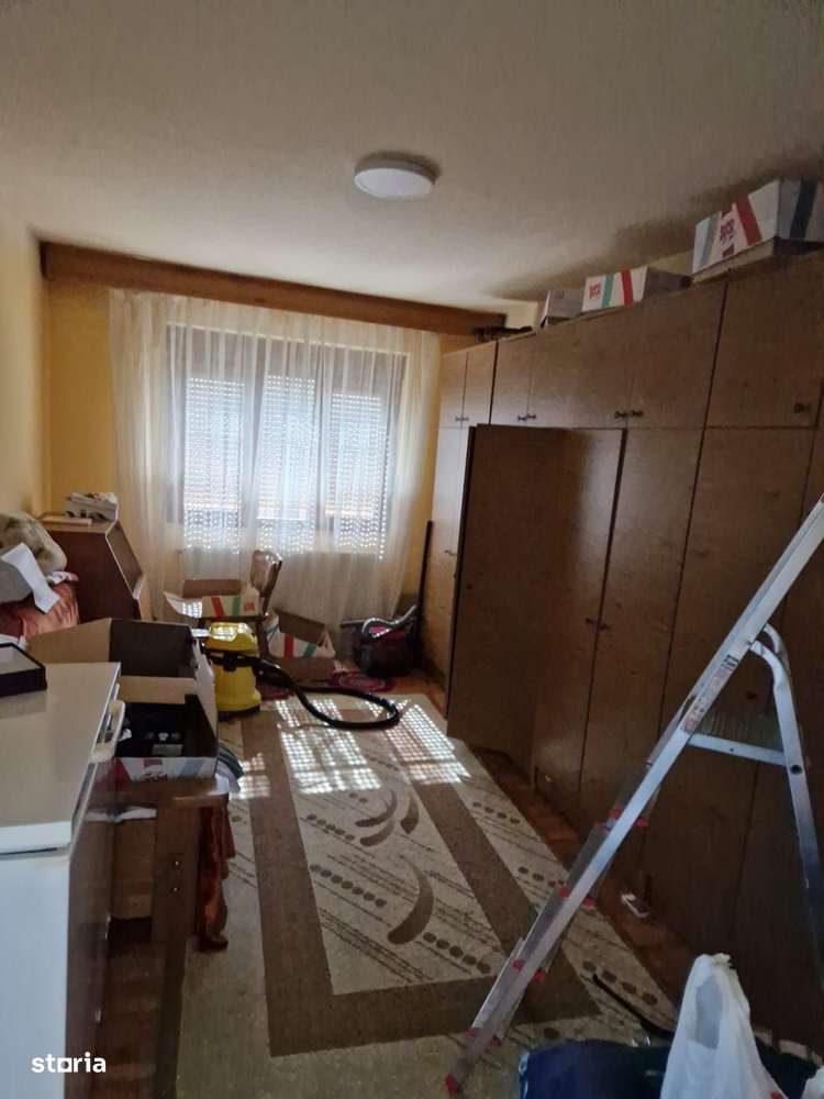 Casa 4 +1 camere de vanzare in Marghita, Bihor-3