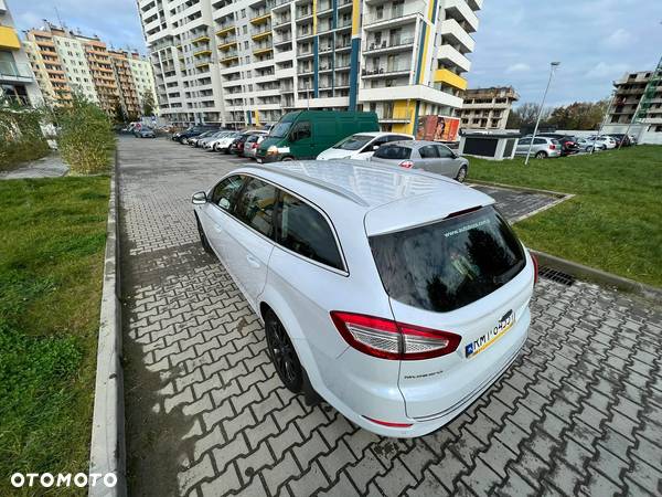 Ford Mondeo 1.6 T Platinium X Plus (Titanium) - 19