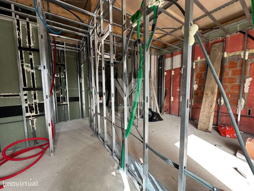 Andar moradia T2 R/C com bons acabamentos em Barroselas - Grande imagem: 2/19