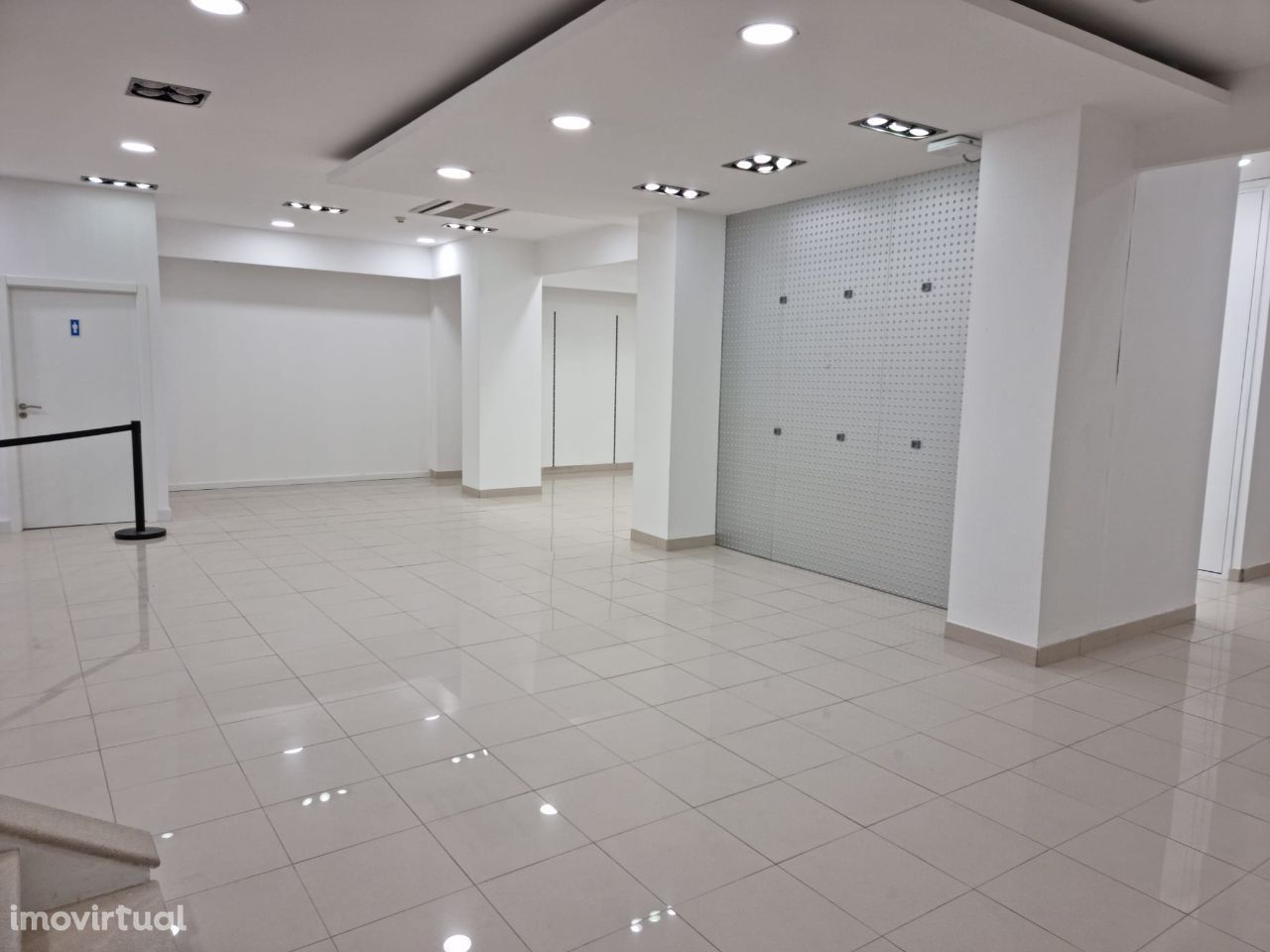 Espaço Comercial com Excelentes áreas e ótima Exposição!