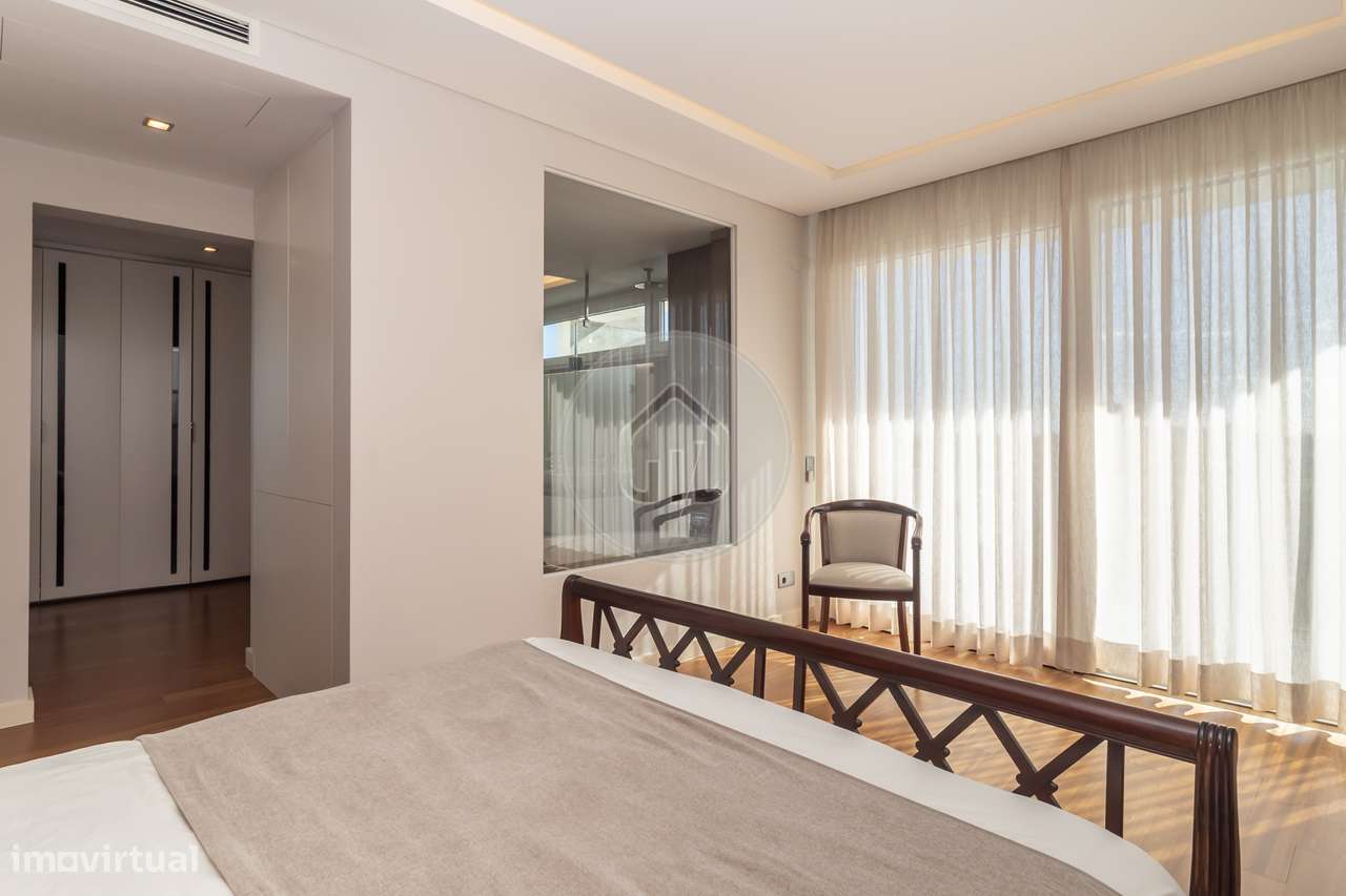 Moradia V5+1 | Piscina, vista mar e jardim | Porto Salvo, Oeiras-26