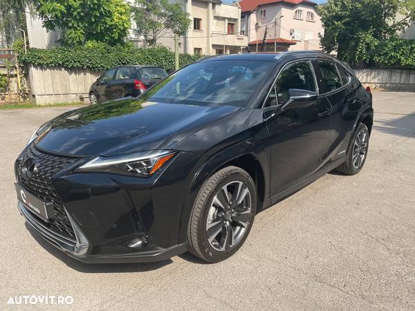 Lexus UX 250h Luxury Line - 1