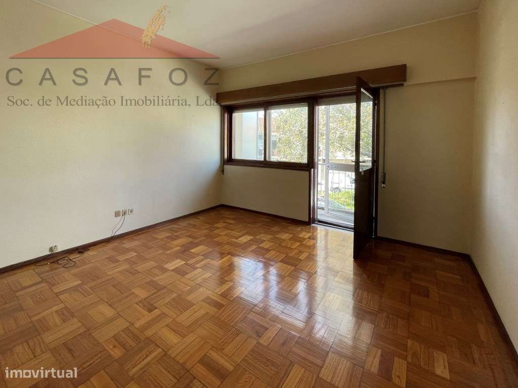 Venda Moradia T6 no Bairro dos Músicos-18