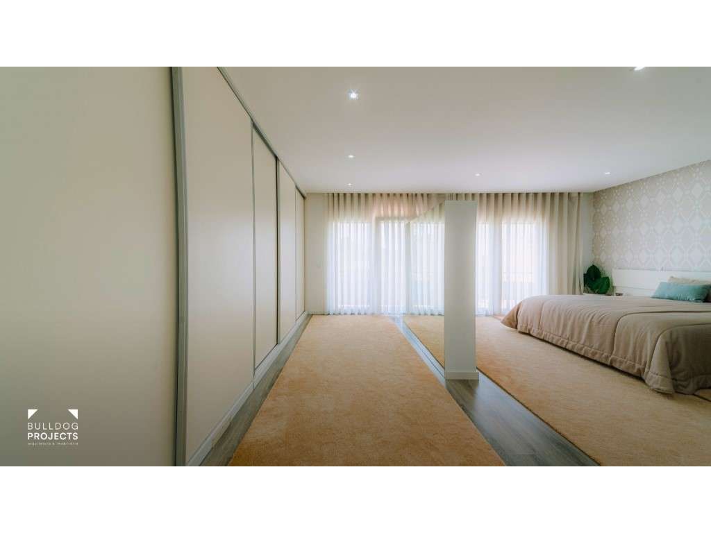 Moradia Isolada T4 Triplex Venda Coimbra-35