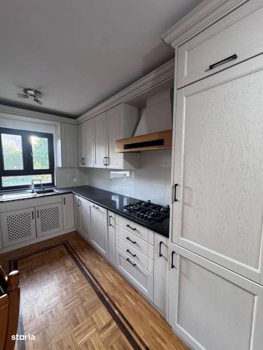 Casa individuala cu garaj si foisor, centru- Horodnic de Sus - Imagine principală: 5/17