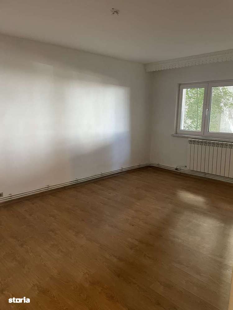 Apartament 3 camere decomandat,parter,Hatman Berescu - Imagine principală: 5/9