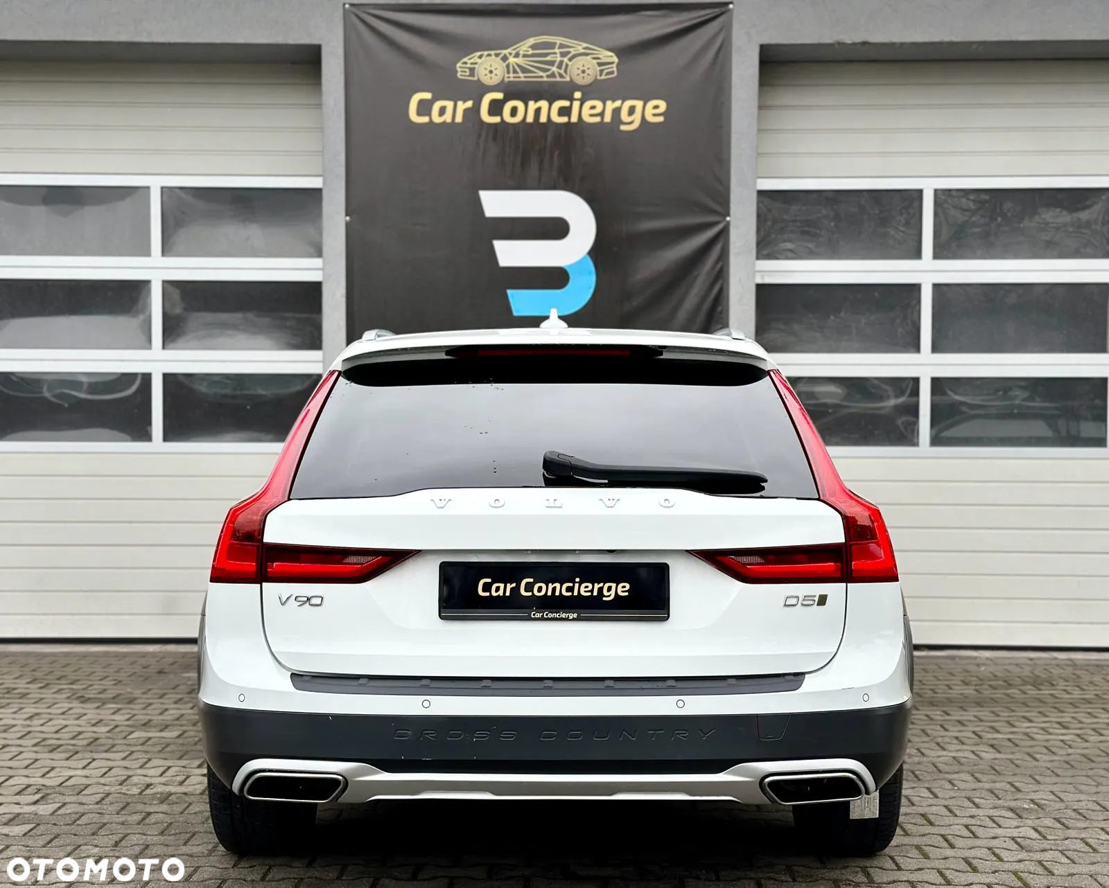 Volvo V90 Cross Country D5 AWD Pro - 5