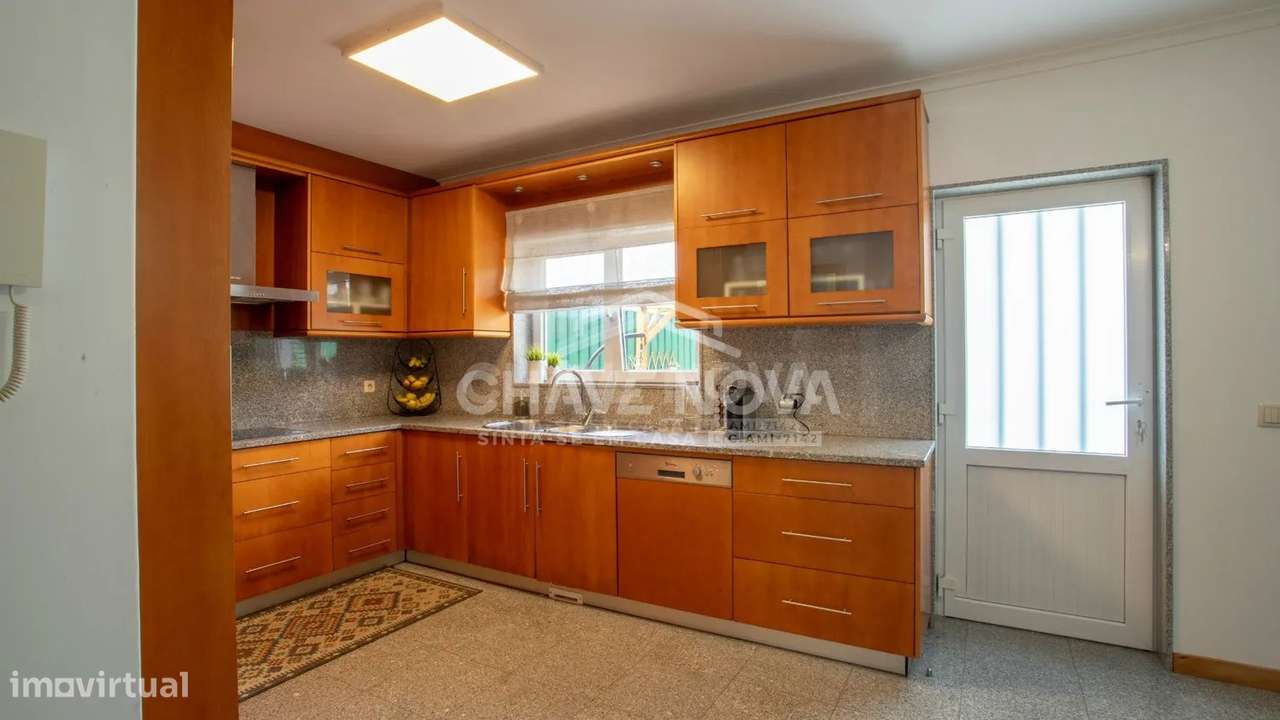 PS - Moradia T4+1 com jardim e possibilidade de piscina Gulpilhares-3