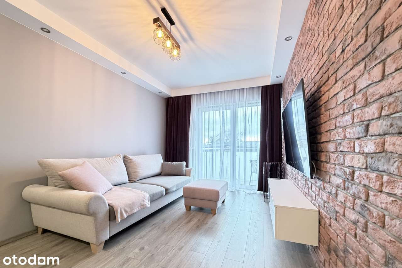 Kołobrzeg przestronne mieszkanie 3 pokojowe z 2 miejscami parkingowymi-1