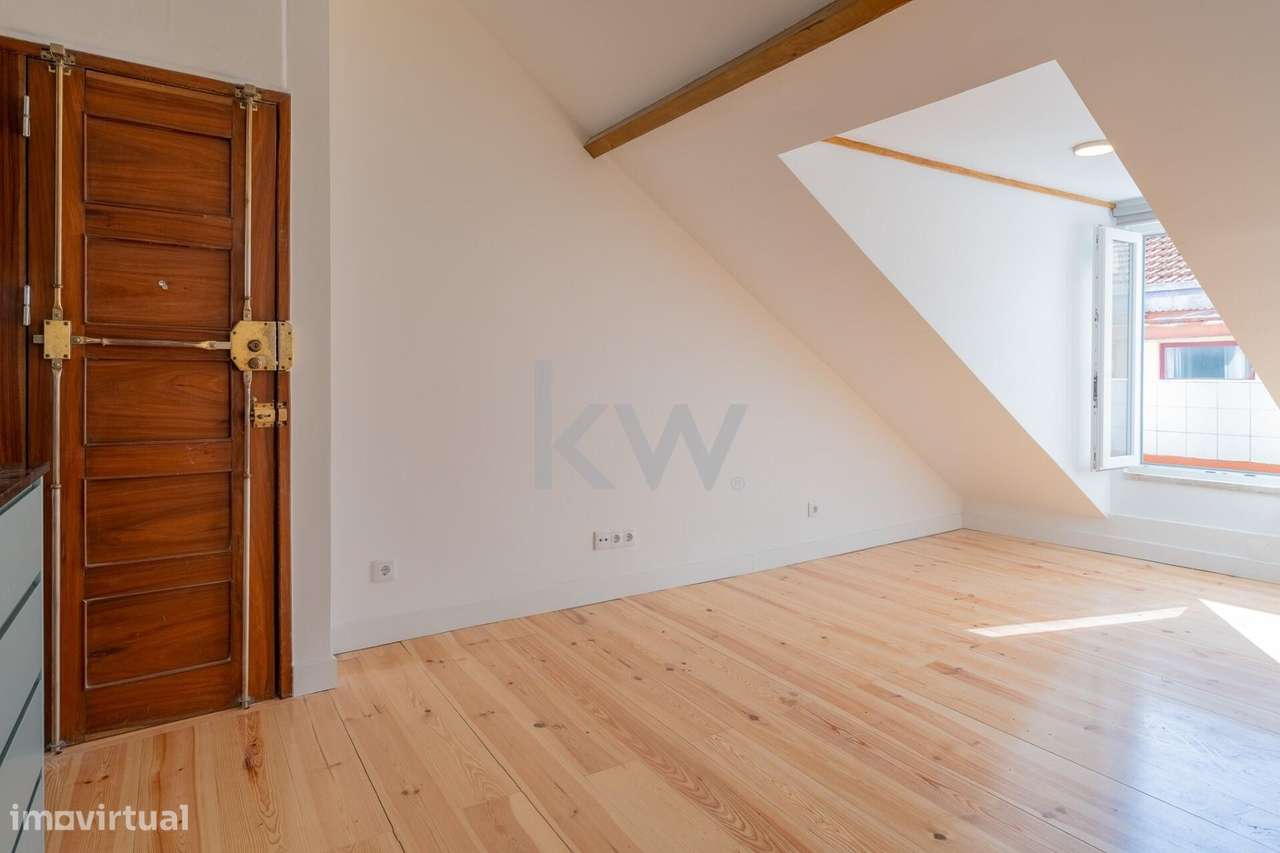 Apartamento T1 na Madragoa – Totalmente Remodelado, Equipado e Decorad - Grande imagem: 3/22