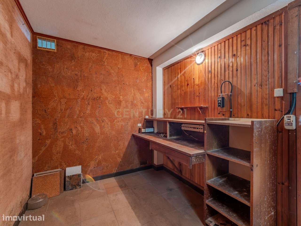 Moradia T3 em Leça da Palmeira -  Oportunidade Única para Investidores-28