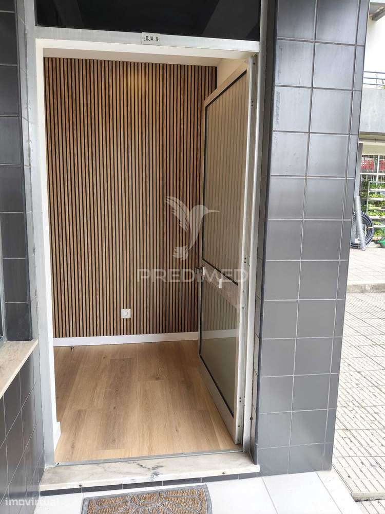 T2+1 Moderno, Mobilado e Equipado | Design Contemporâneo e Pronto a...-0