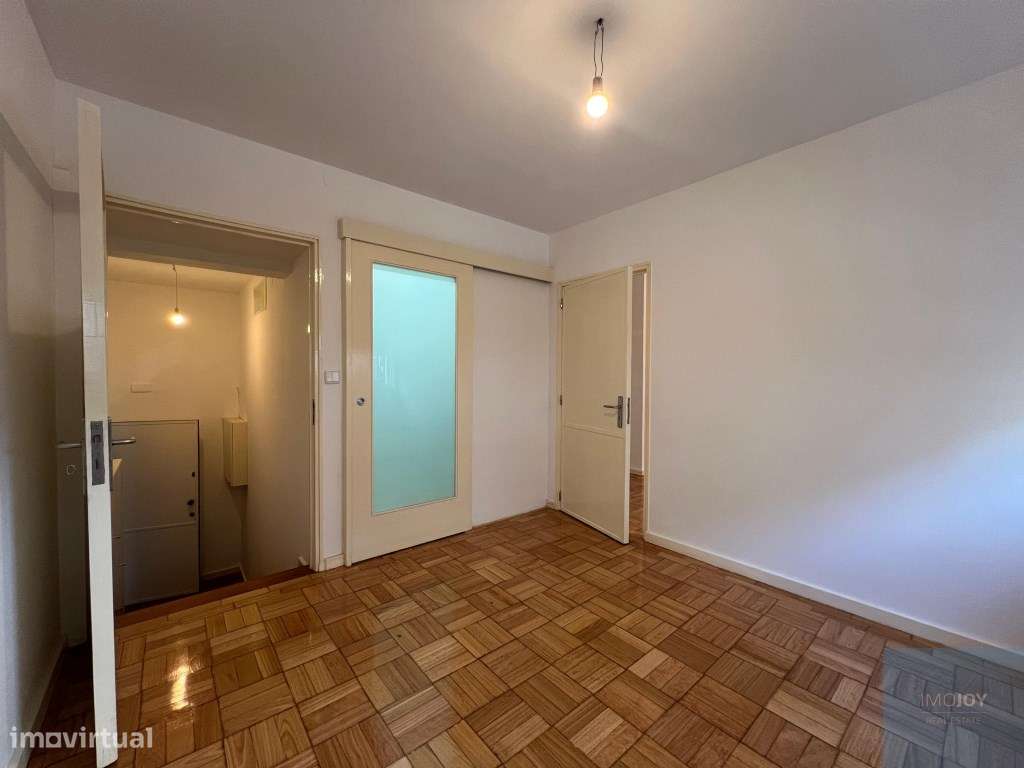 Apartamento T1 no Porto - Grande imagem: 4/25