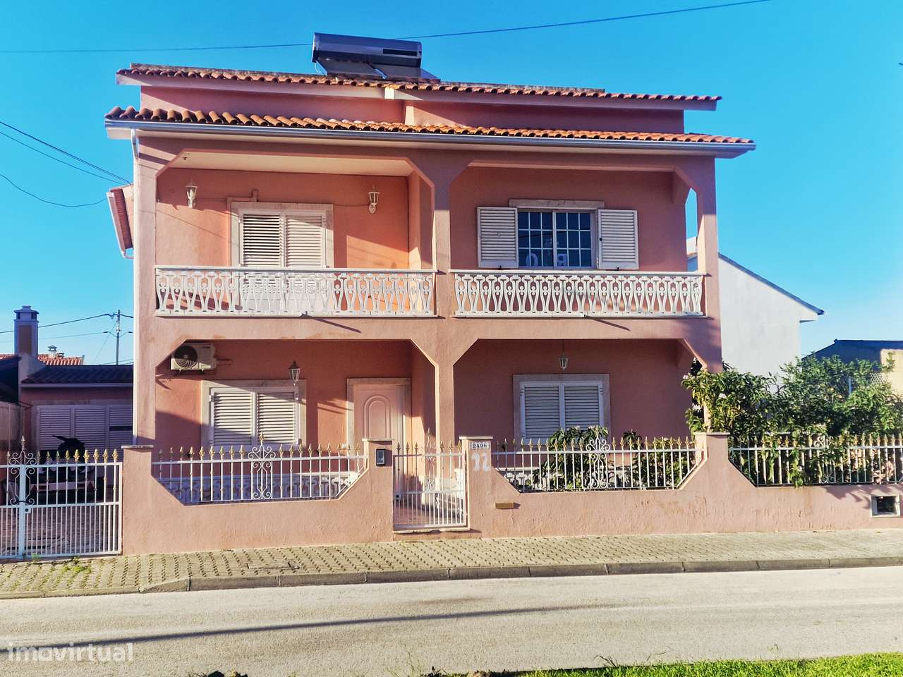 Moradia isolada de 6 assoalhadas com garagem - Zona tranquila-41