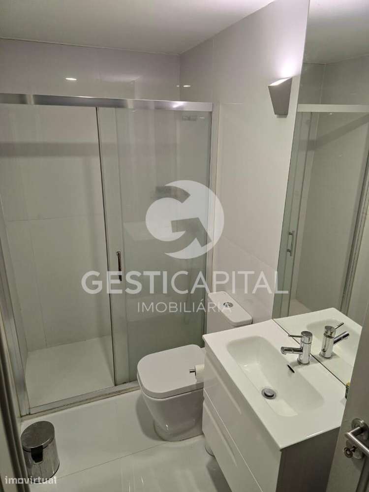 T0 com 36 m2 na Baixa do Porto - Grande imagem: 4/12