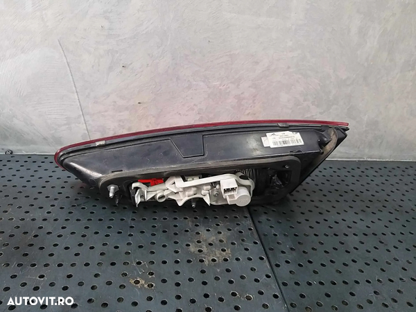 Stop tripla lampa stanga haion led alfa romeo giulietta 940 50513401 - 2