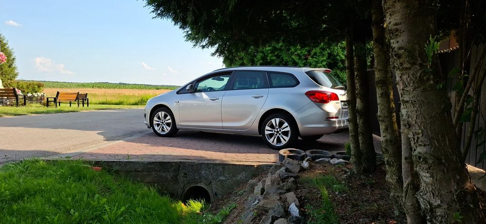 Opel Astra J (2009-2019) 1.4 Turbo ENERGY 2014