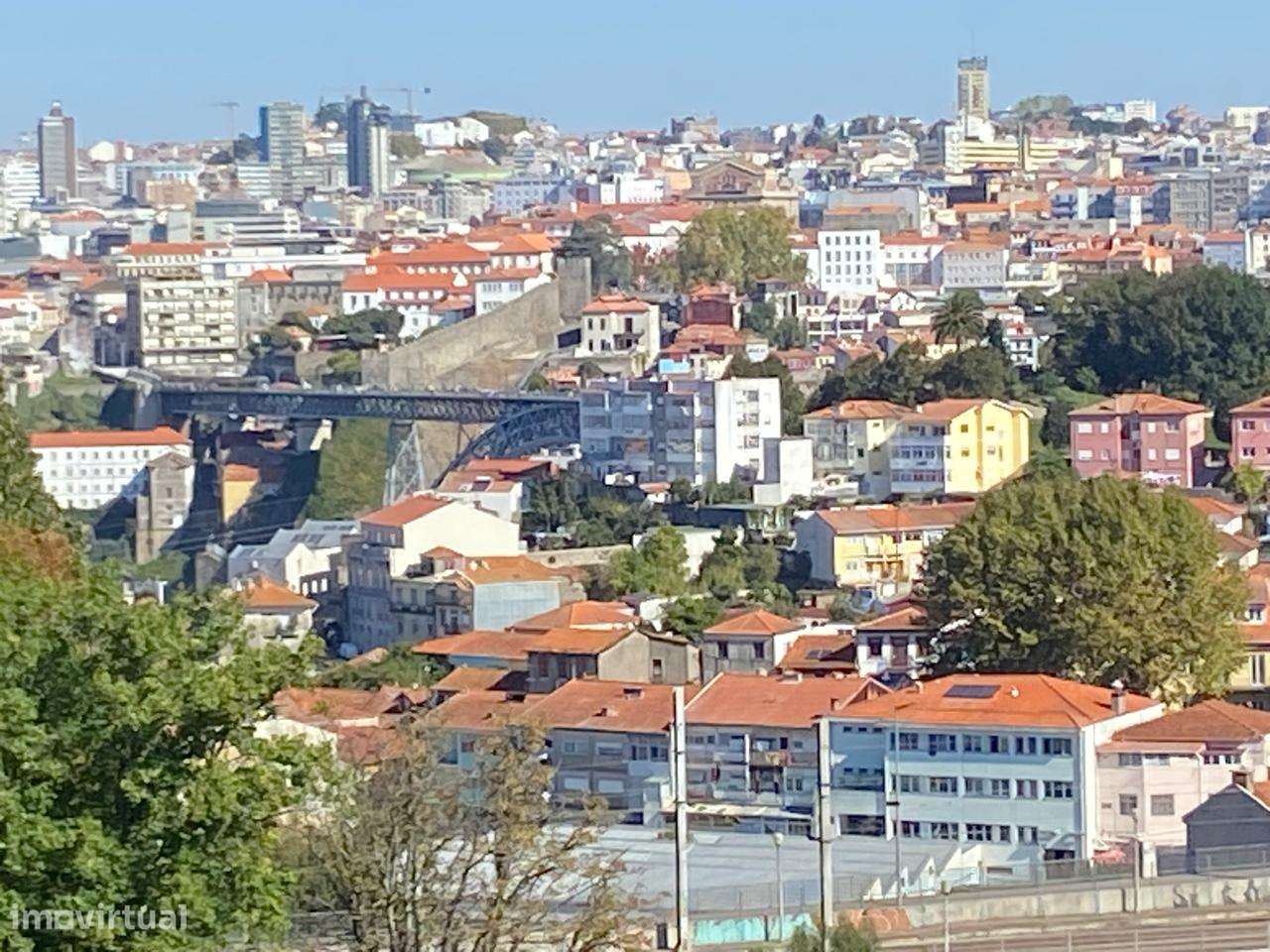 Espetacular T3, 3 Suítes, centro de Gaia, com vista a Ponte D. Luís I - Grande imagem: 4/50