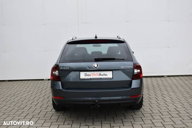 Skoda Octavia Combi 1.6 TDI DSG Style - 8