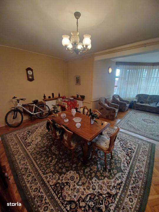 VILA(P+1), zona Centru-Vechi, Caramida, MERITA VAZUTA! - Imagine principală: 4/15