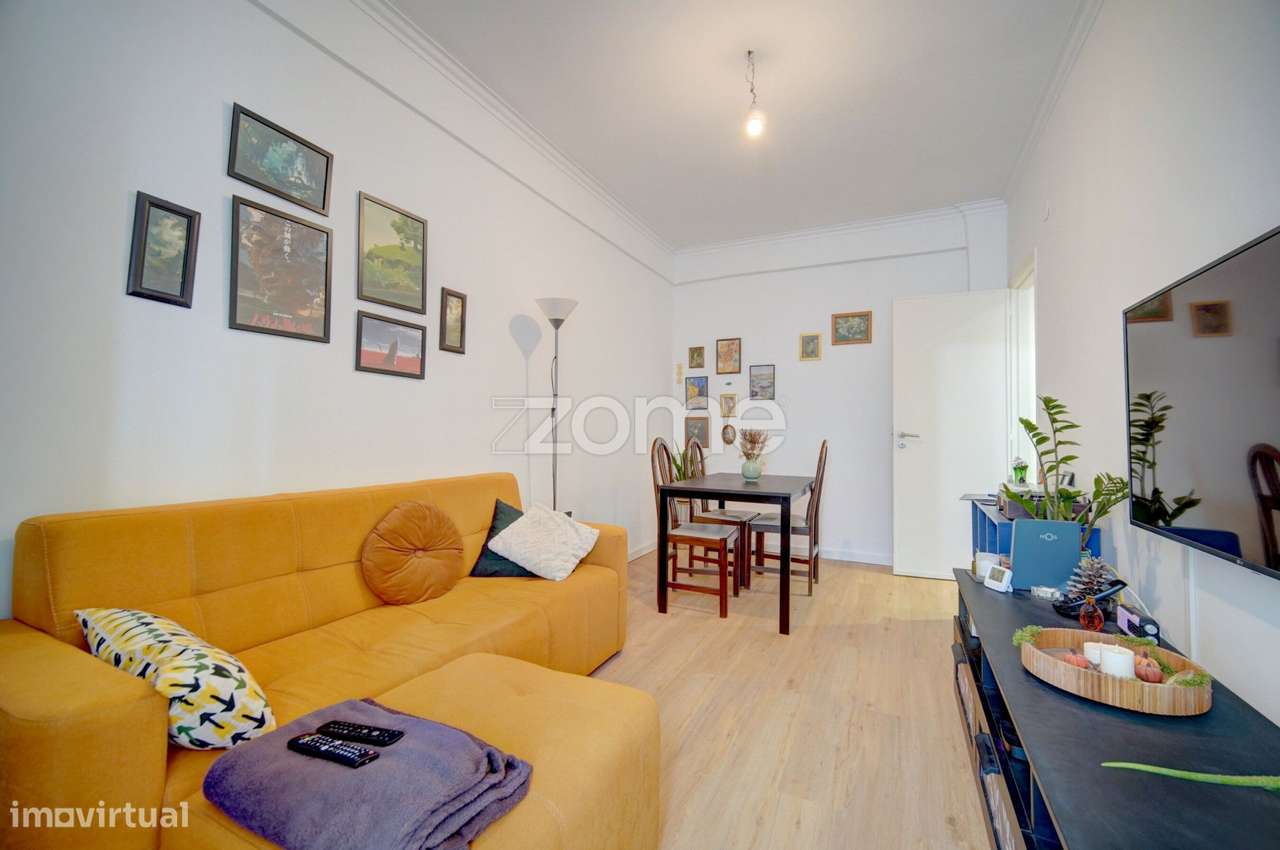T2 Remodelado, Pronto a Habitar na Mina de Água – Amadora-0