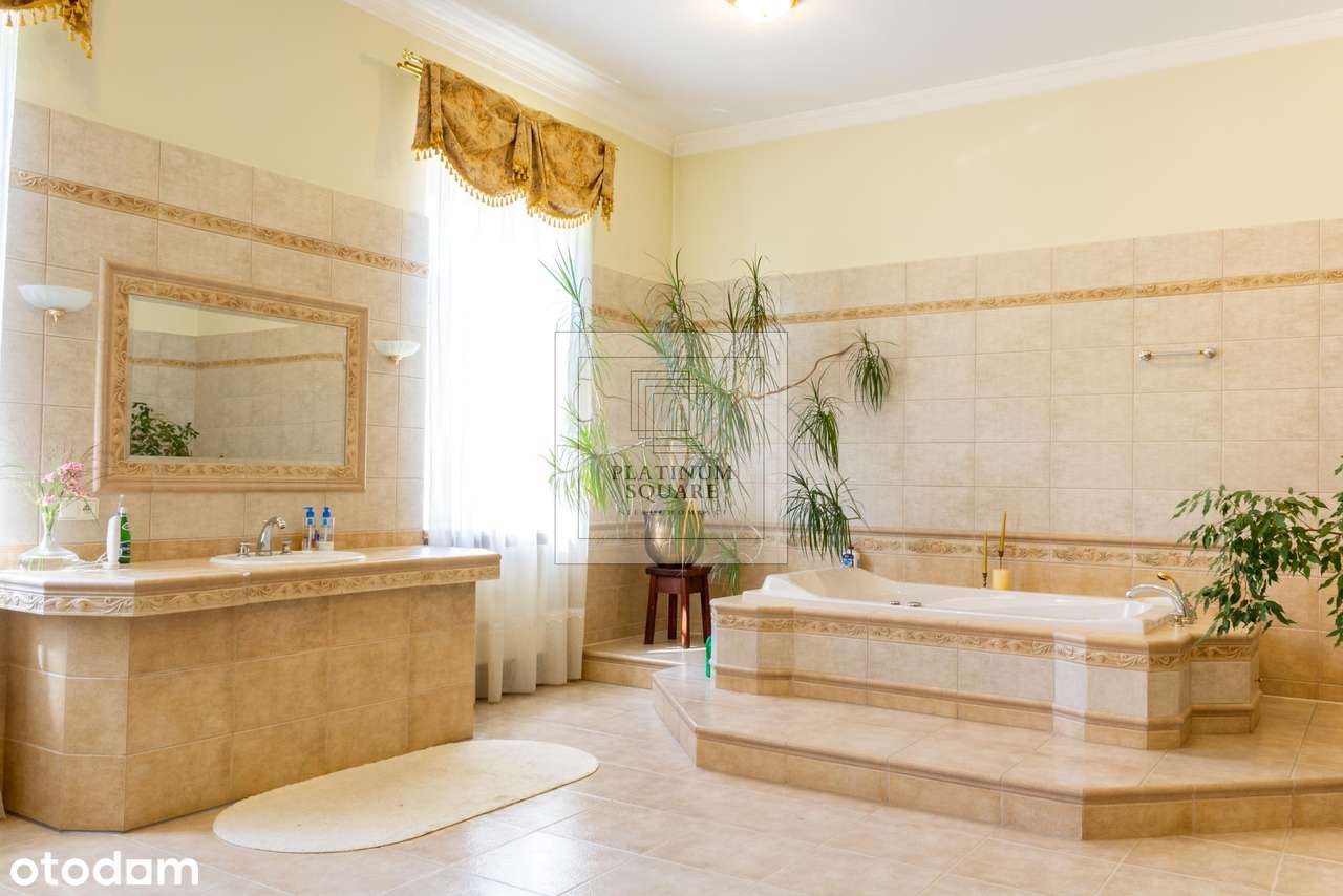 Zabytkowy pałac na sprzedaż  25 ha, prywatny park | okolice Wrocławia,-19