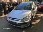 Dezmembrez Peugeot 307 1.6 HDI gri - 3