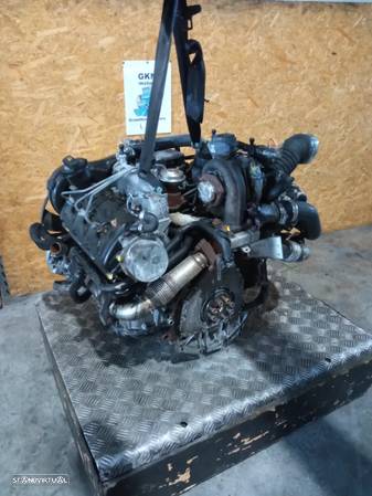 Motor Audi 2.5 Tdi A4 e A6 REF: AKE - 8