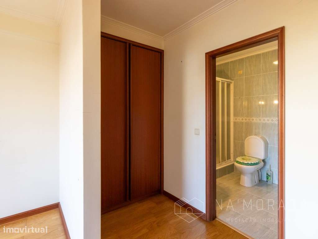 Apartamento T3 em Sanguedo em Edifício Modernizado e Ótimos Acessos-20