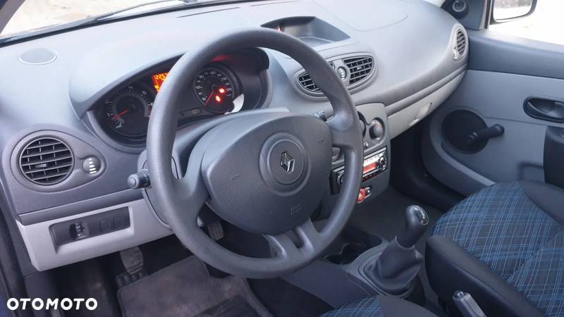 Renault Clio 1.2 16V Authentique - 9