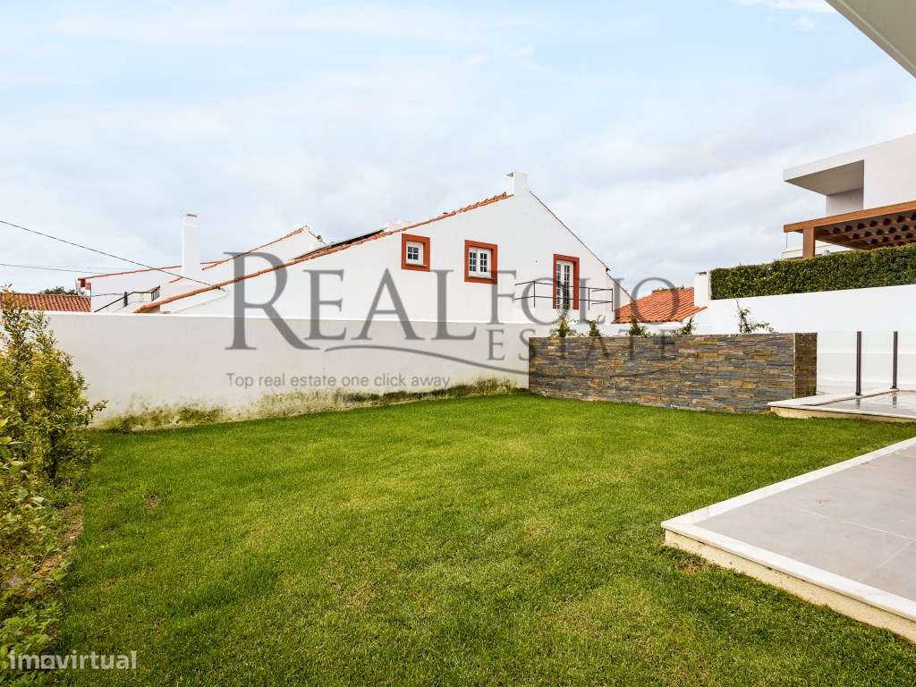 Moradia V3 Nova em Birre-23