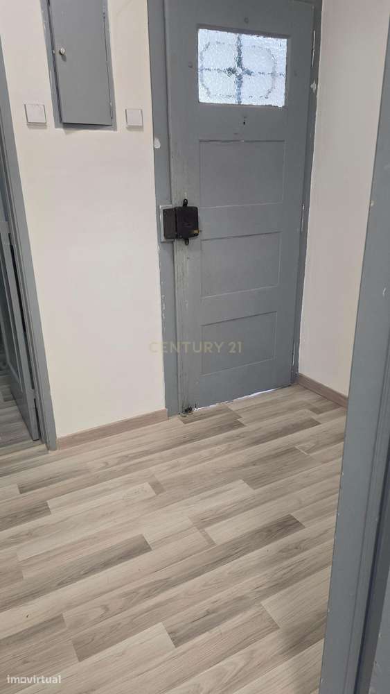 T4+1 com Garagem: Centralidade e Amplitude em Abrantes - Grande imagem: 3/21