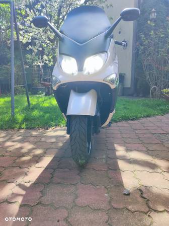 Yamaha Tmax - 8